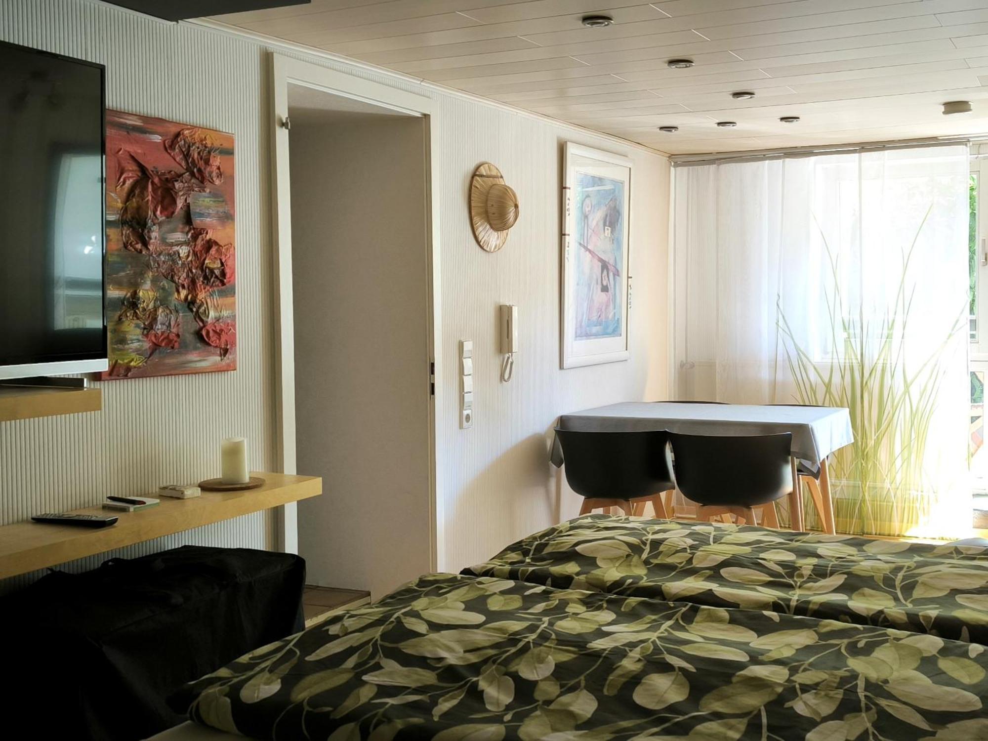 Apartment Gabriele Sinsheim Bagian luar foto